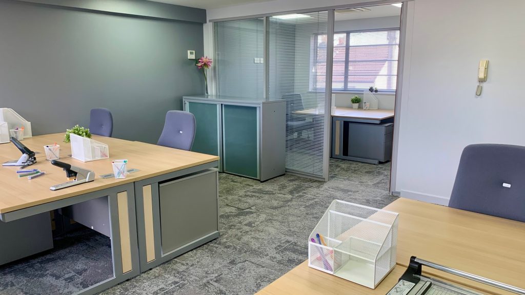 10 Person Office